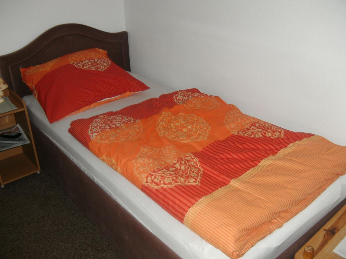 Monteurhotel Garni Alter Olper Hof Lindlar Εξωτερικό φωτογραφία