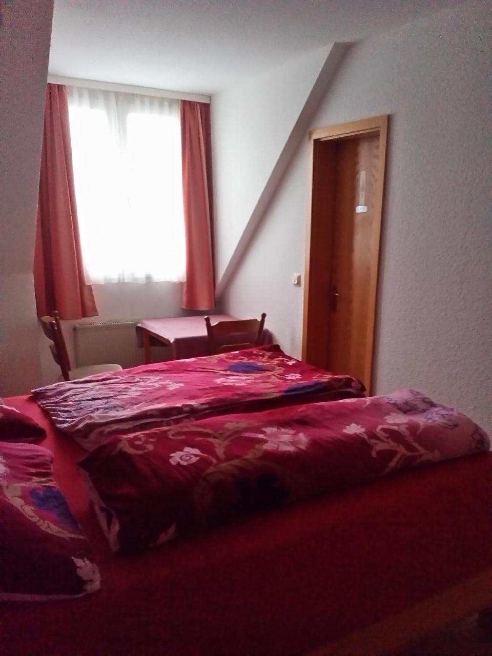 Monteurhotel Garni Alter Olper Hof Lindlar Εξωτερικό φωτογραφία